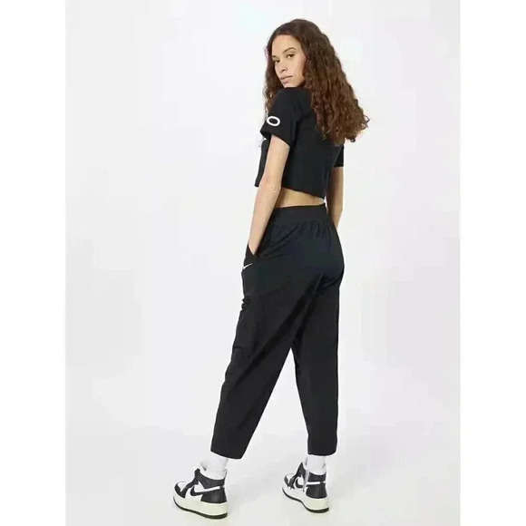 Nike Women's Small Sportswear Essential Woven High Rise Pants Black DQ6809-010 - Picture 2 of 10